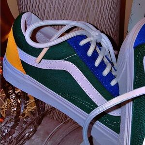 Brand New Vans Sneakers